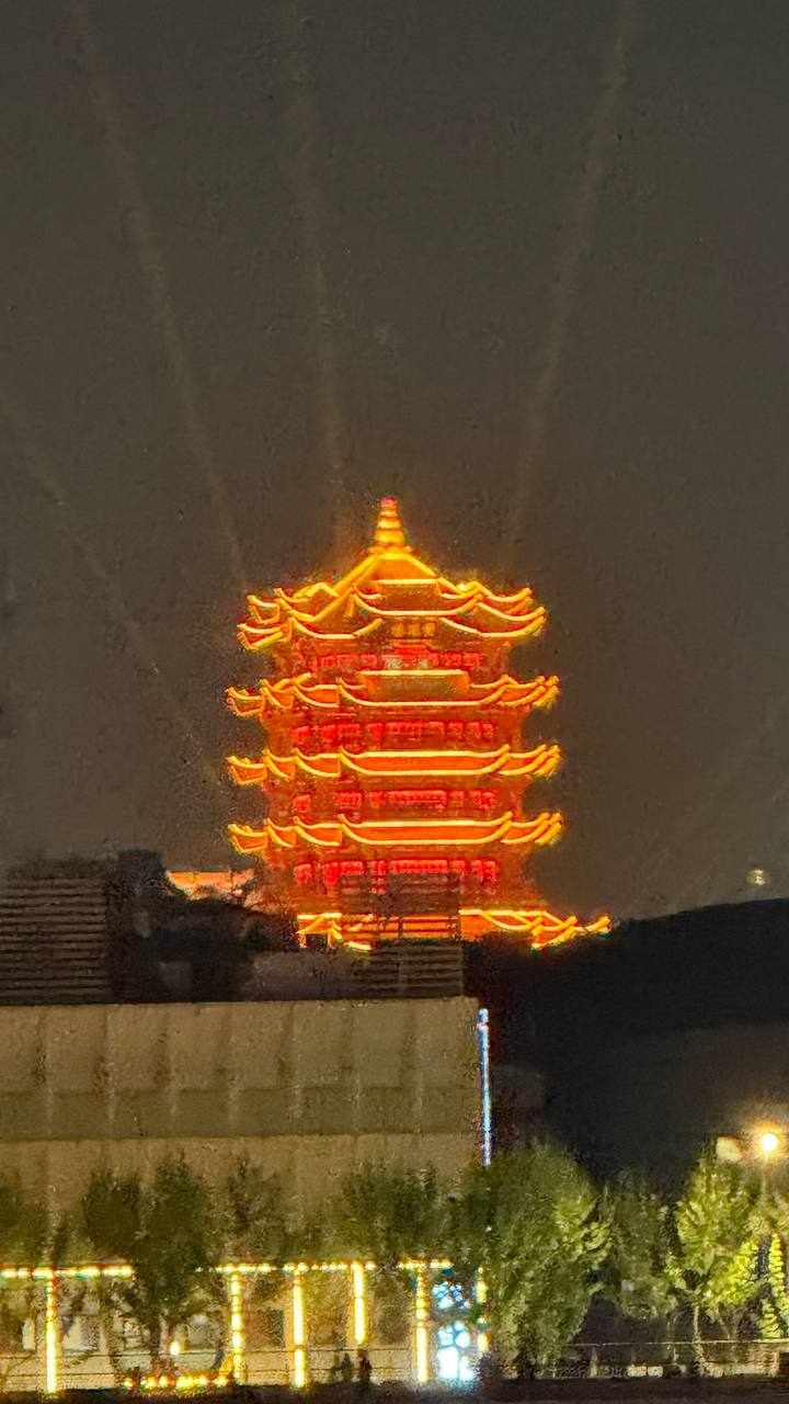 Lichtshows aus China: Wie ein Wuhaner Startup die Tourismusbranche neu erfindet